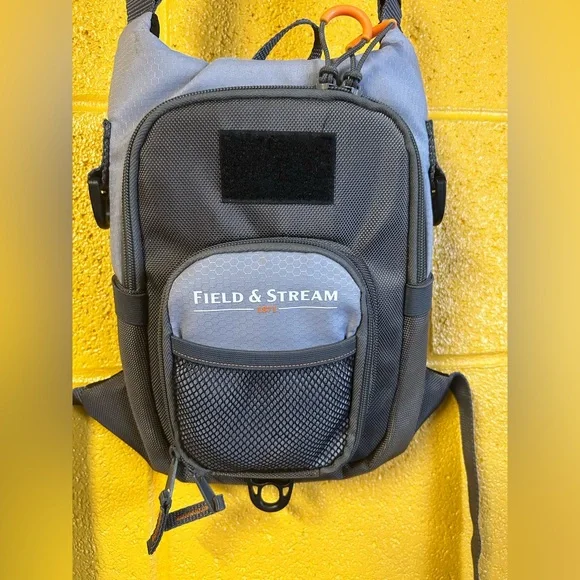 Field and Stream Chest Pack - Picture 3 of 8